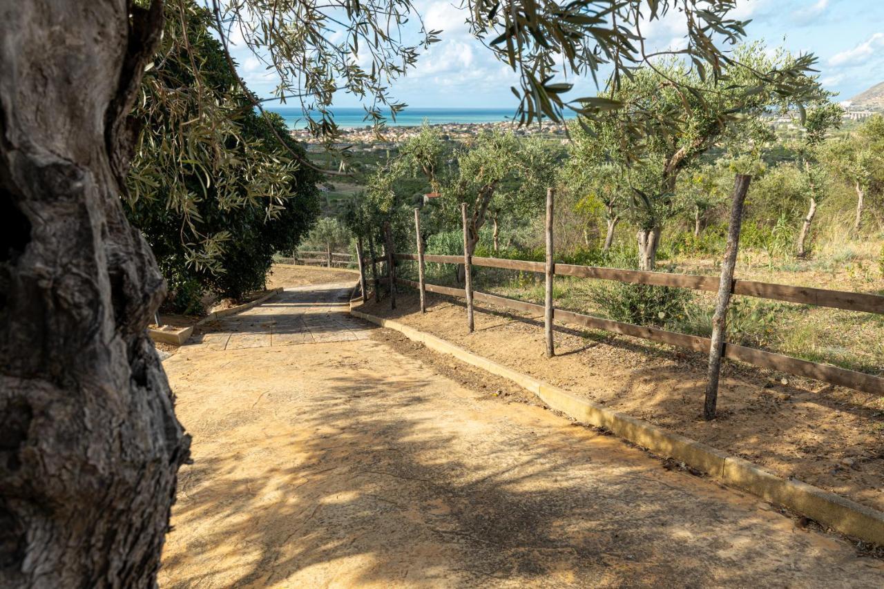 Solemar Sicilia - Le Casette Di Calzata Campofelice Di Roccella Buitenkant foto